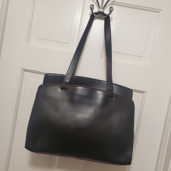 LODIS Black Smooth Leather Large Shoulder/Tote RFID - Picture 1 of 13